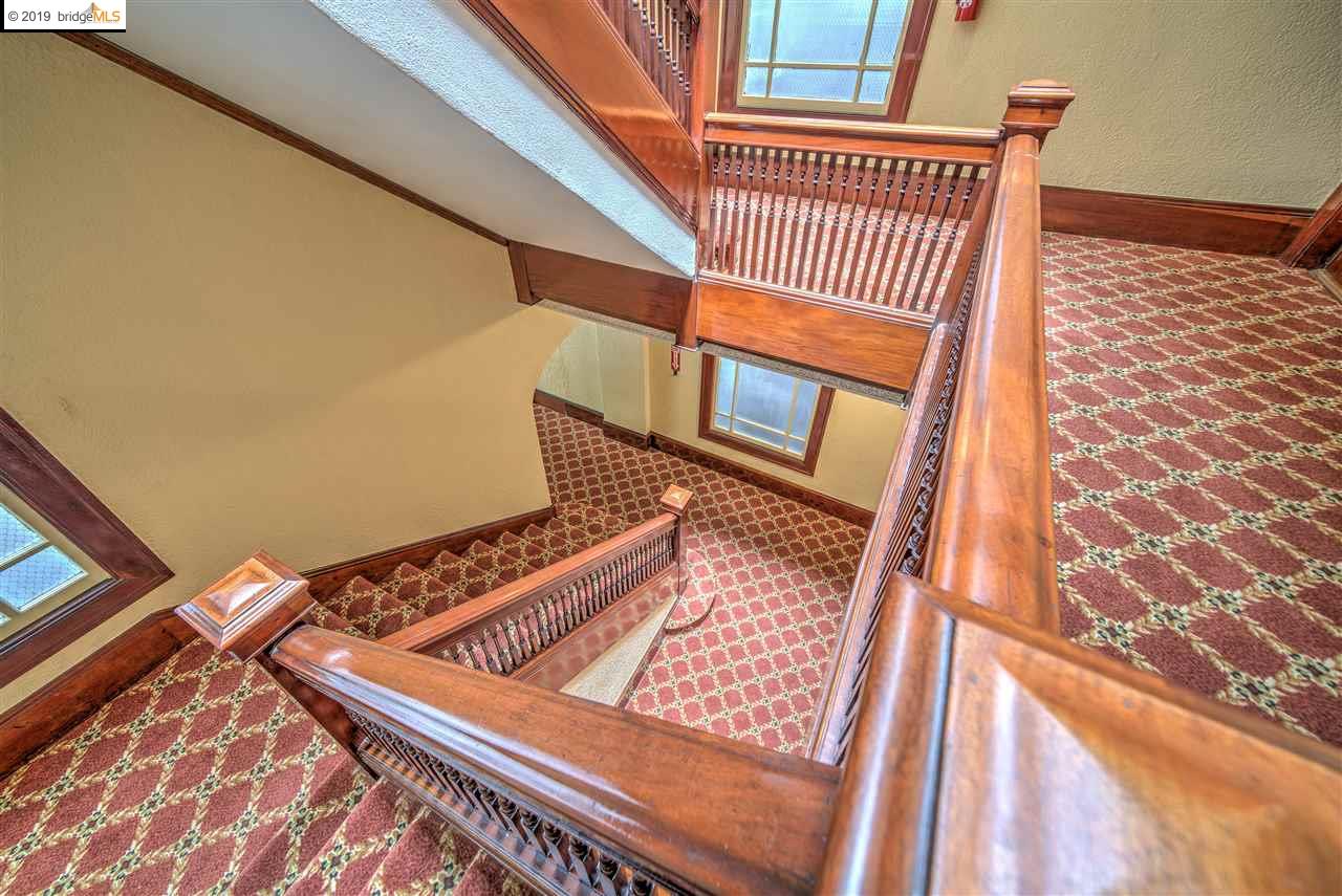 220 Grand Avenue, OAKLAND, California 94610, ,Comm Ri Multi-units 5+,For Sale,Grand Avenue,40877149