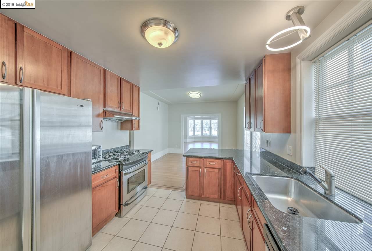 220 Grand Avenue, OAKLAND, California 94610, ,Comm Ri Multi-units 5+,For Sale,Grand Avenue,40877149