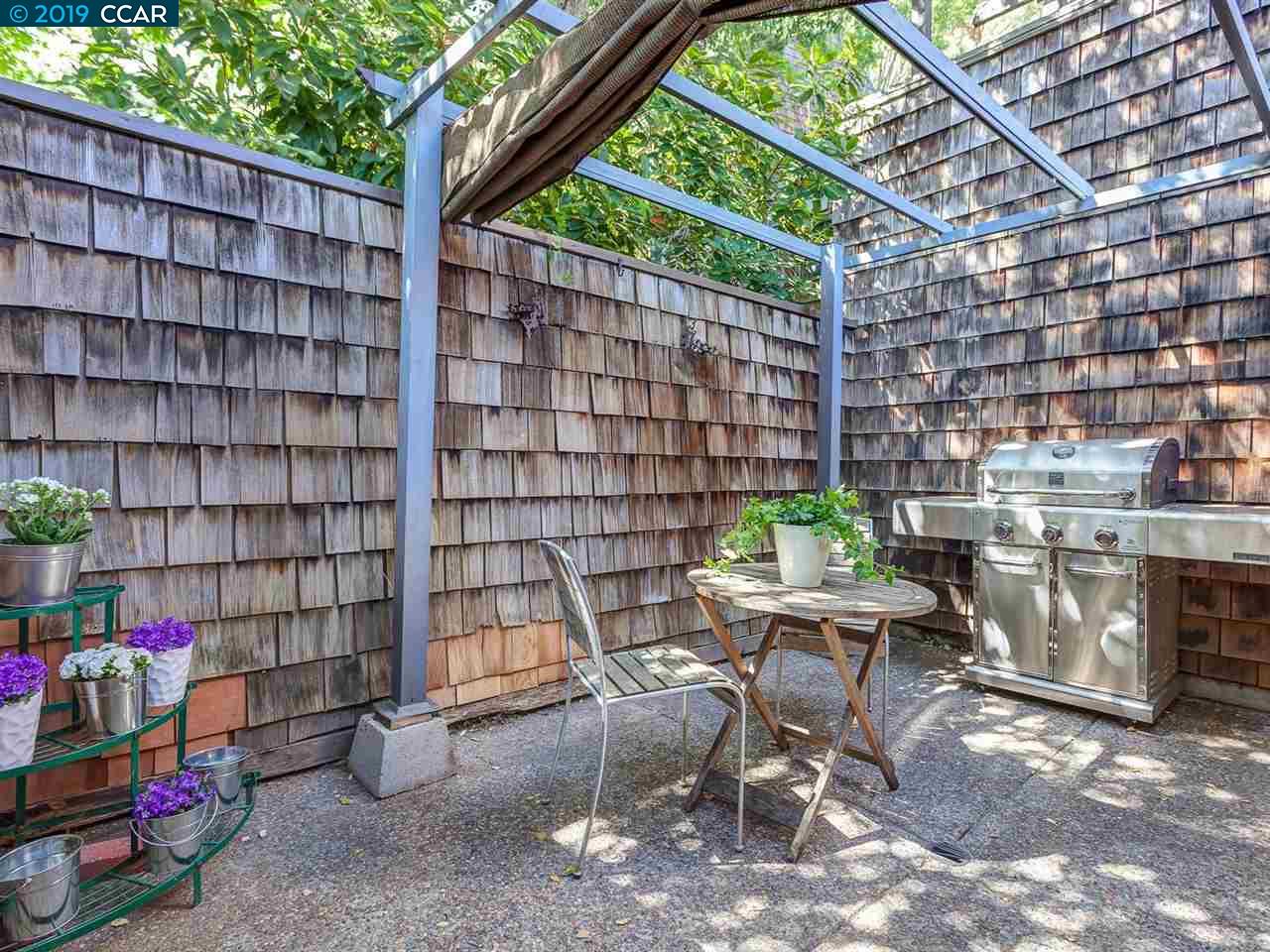 122 Ravenhill Rd