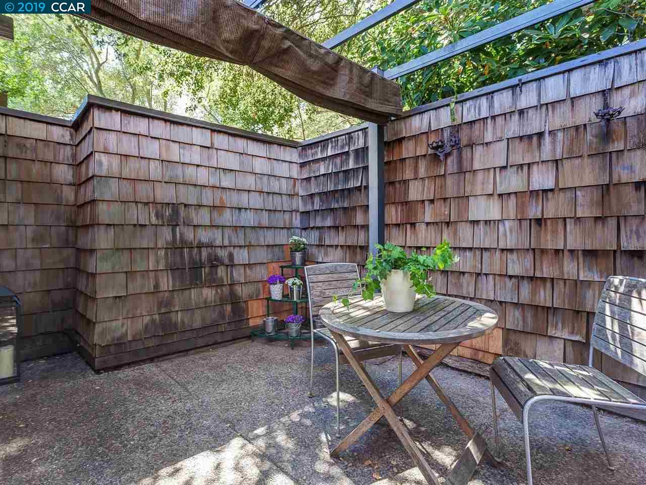 122 Ravenhill Rd