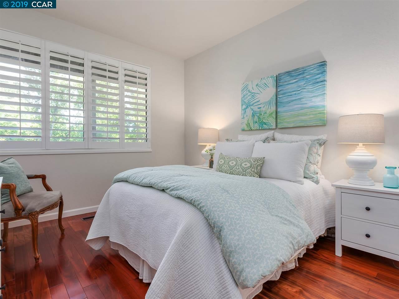 122 Ravenhill Rd