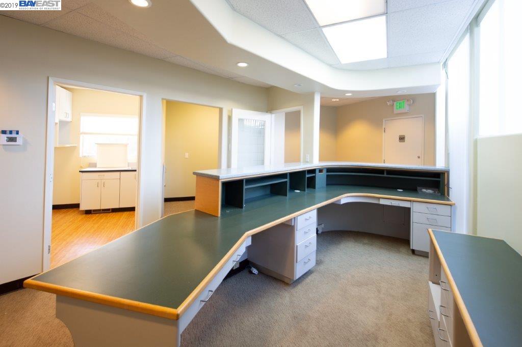 20600 Lake Chabot Rd, CASTRO VALLEY, California 94546, ,Comm Industrial For Lease,For Rent,Lake Chabot Rd,40944061