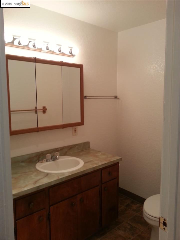 3811 39Th Ave, OAKLAND, California 94619, ,Comm Ri Multi-units 5+,For Sale,39Th Ave,40879029