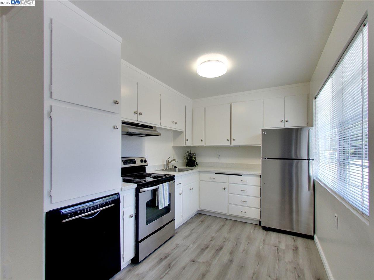 1615 Central Ave, ALAMEDA, California 94501, ,Comm Ri Multi-units 5+,For Sale,Central Ave,40880576