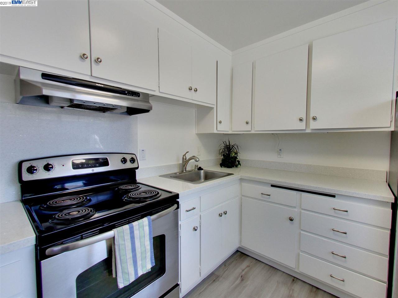 1615 Central Ave, ALAMEDA, California 94501, ,Comm Ri Multi-units 5+,For Sale,Central Ave,40880576