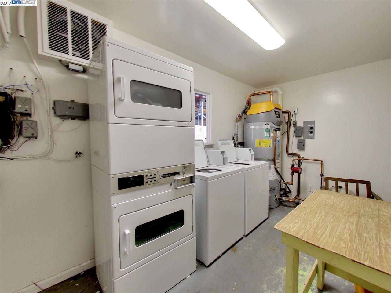 1615 Central Ave, ALAMEDA, California 94501, ,Comm Ri Multi-units 5+,For Sale,Central Ave,40880576