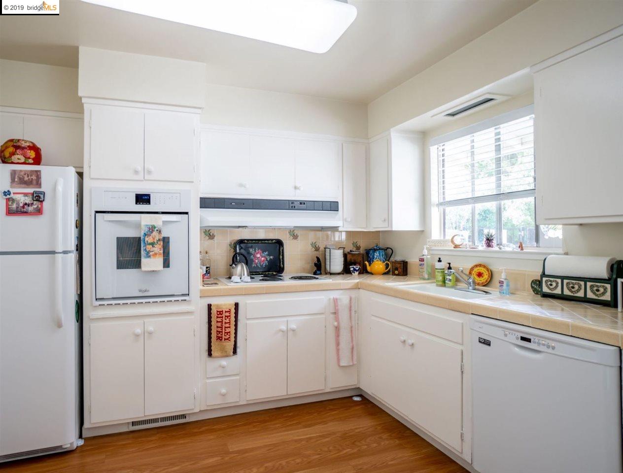 2168 Donald Dr, MORAGA, California 94556, ,Comm Ri Multi-units 5+,For Sale,Donald Dr,40881961