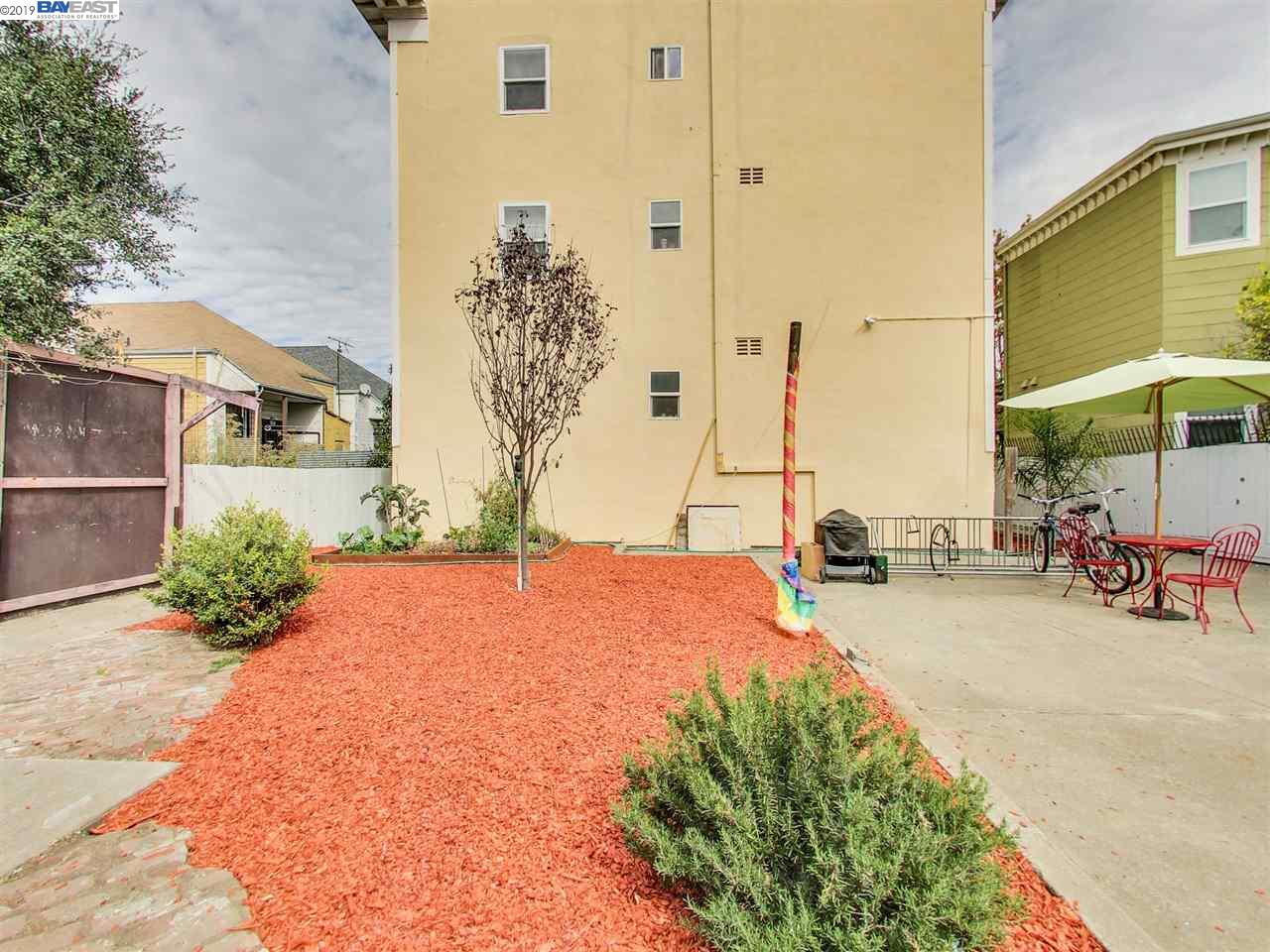 961 18Th St, OAKLAND, California 94607, ,Comm Ri Multi-units 5+,For Sale,18Th St,40886586