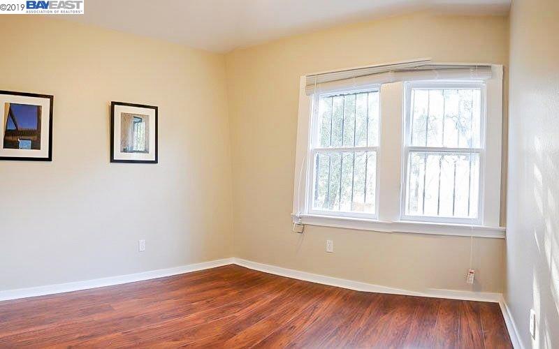 961 18Th St, OAKLAND, California 94607, ,Comm Ri Multi-units 5+,For Sale,18Th St,40886586
