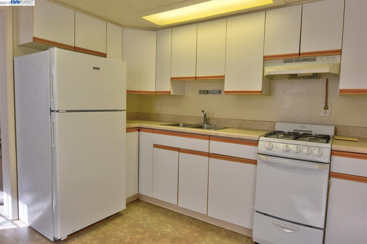 21595 Western Blvd, HAYWARD, California 94541, ,Comm Ri Multi-units 5+,For Sale,Western Blvd,40886970