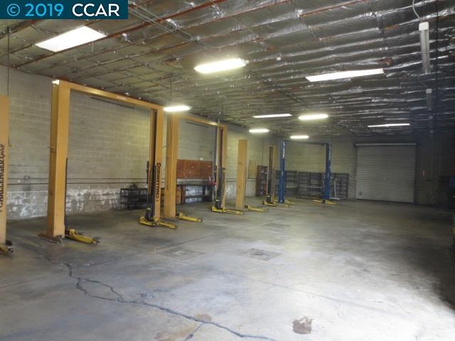 411 18th St, ANTIOCH, California 94509, ,Comm Industrial For Lease,For Rent,18th St,40944187
