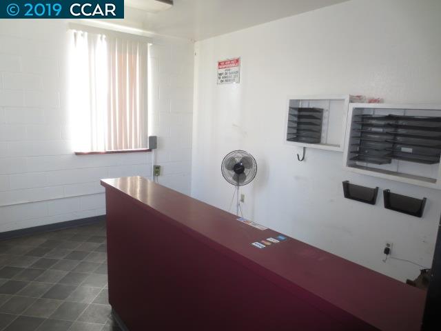 411 18th St, ANTIOCH, California 94509, ,Comm Industrial For Lease,For Rent,18th St,40944187