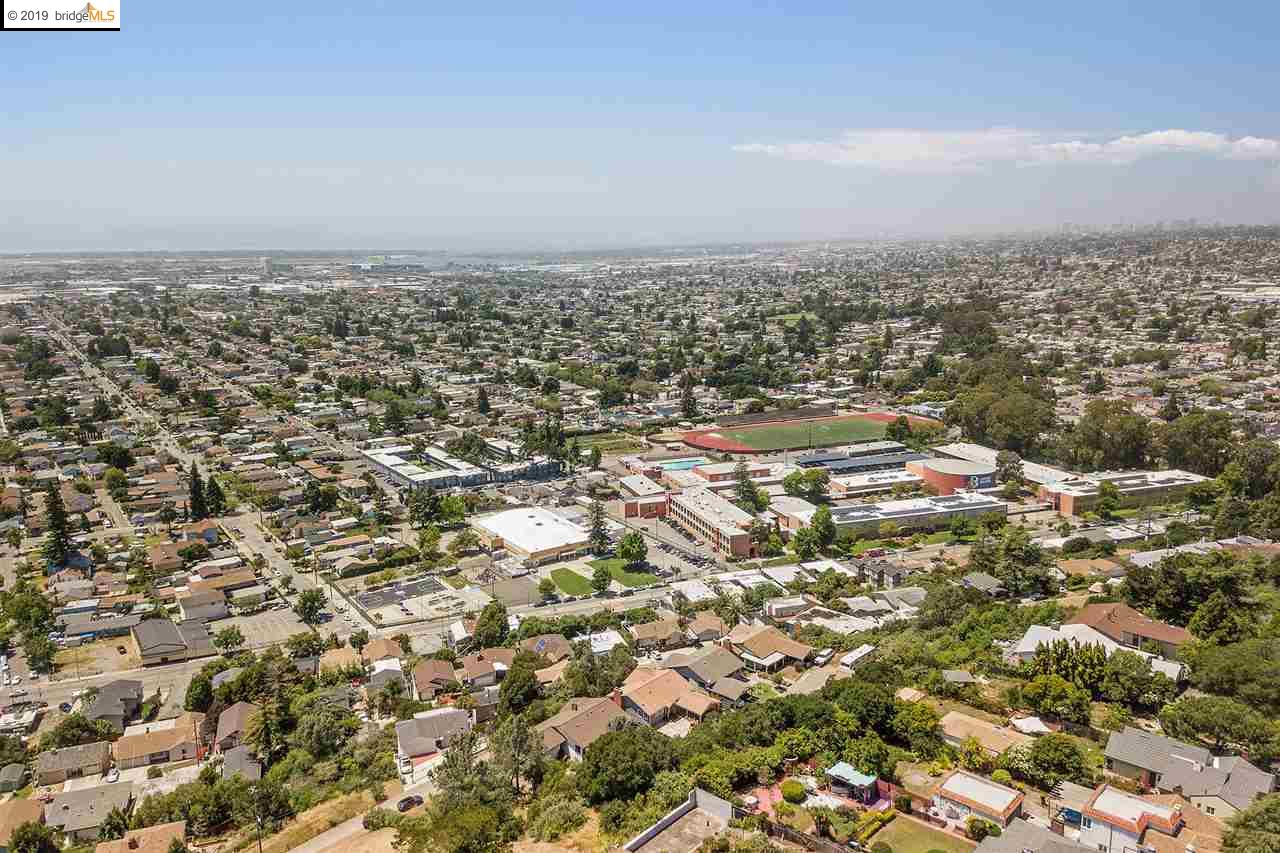 8814 Burr St, OAKLAND, California 94621, ,Lots And Land,For Sale,Burr St,40905578