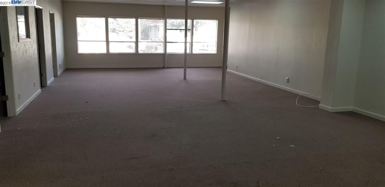 22710 Foothill Blvd., Suite 2, HAYWARD, California 94541, ,Comm Industrial For Lease,For Rent,Foothill Blvd., Suite 2,40944247