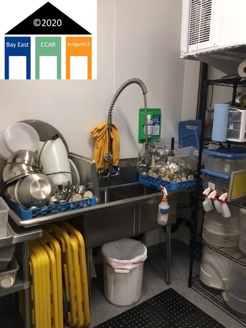 1275 30th st, OAKLAND, California 94608, ,Comm Industrial For Sale,For Sale,30th st,40963661