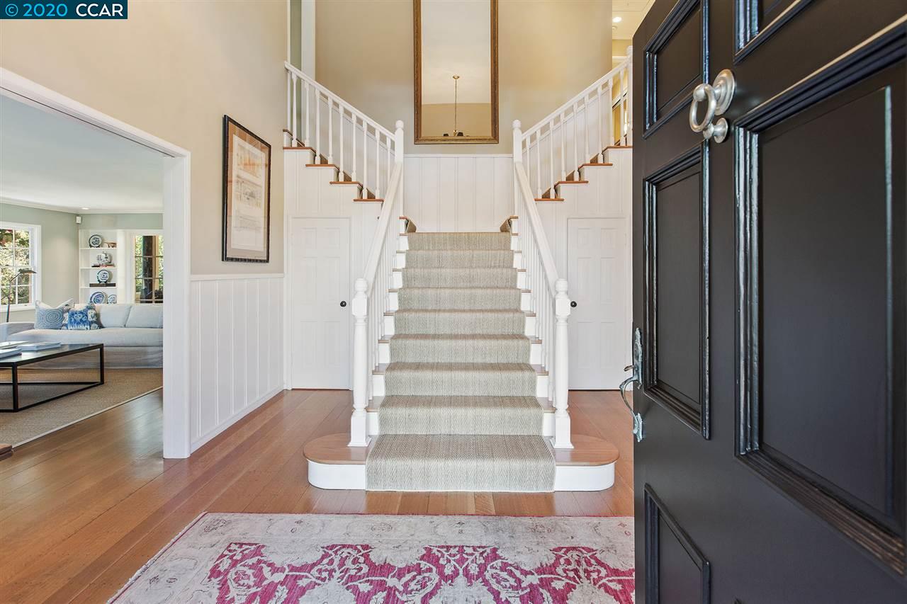 48 Charles Hill Rd
