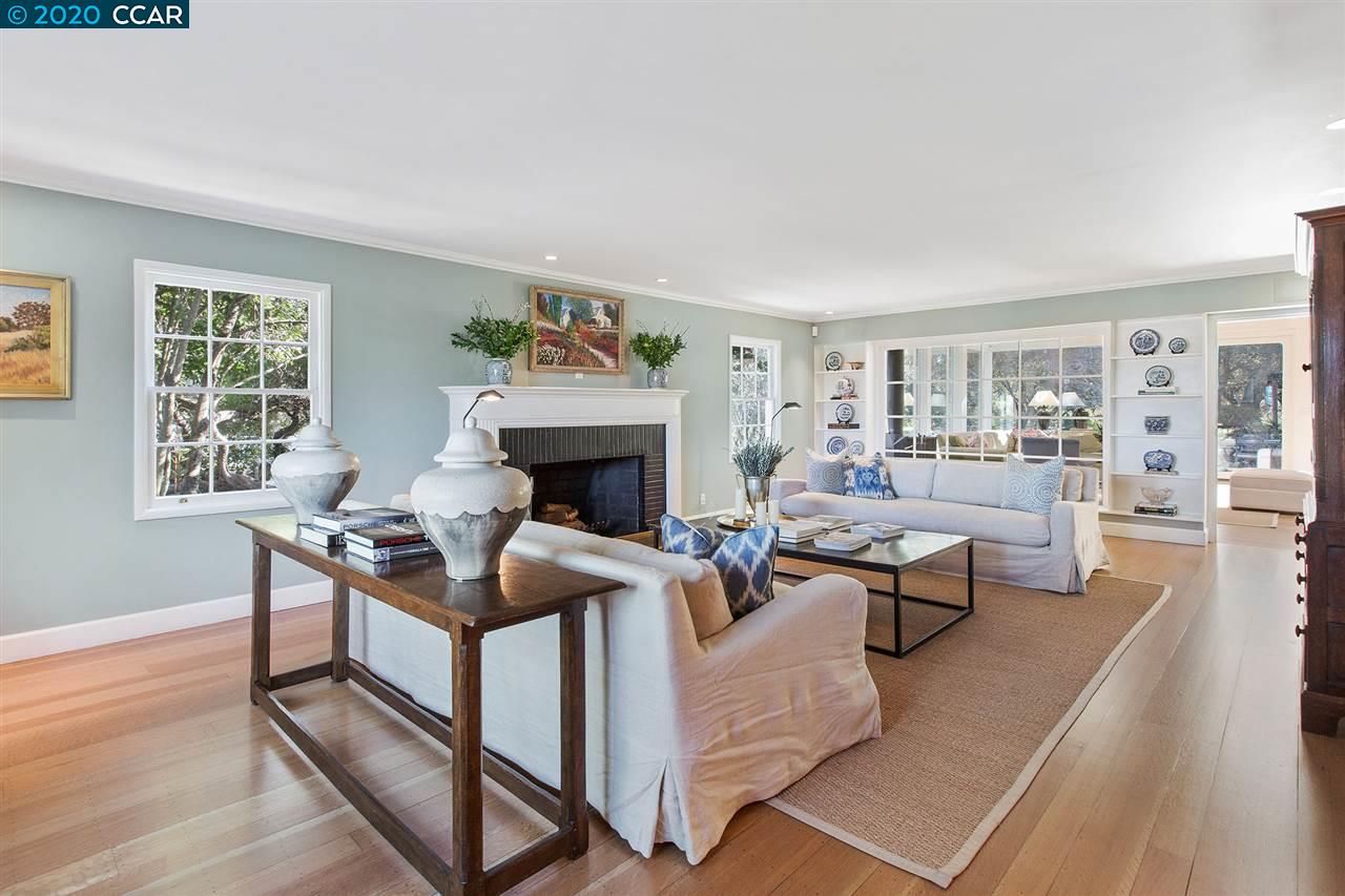 48 Charles Hill Rd