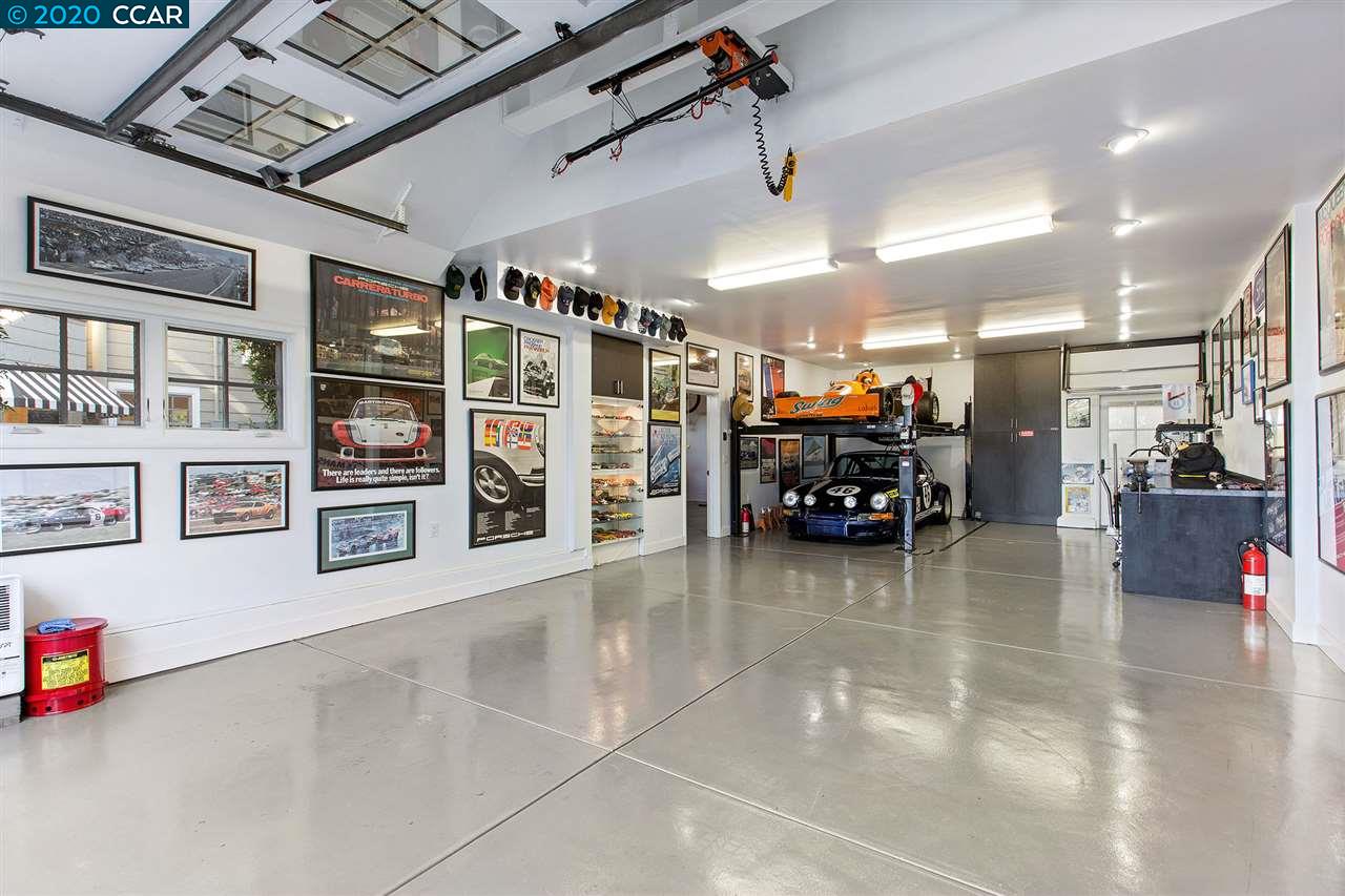 48 Charles Hill Rd