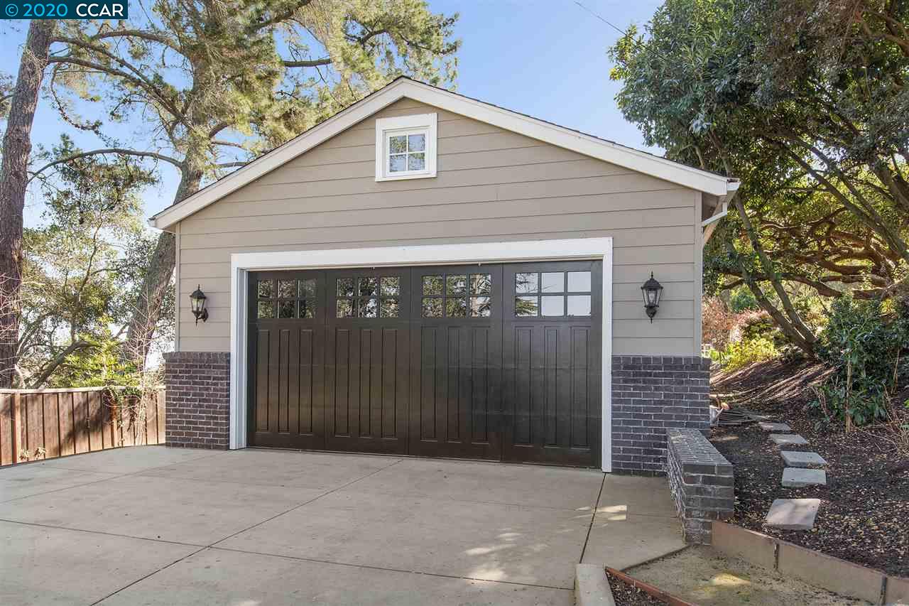 48 Charles Hill Rd