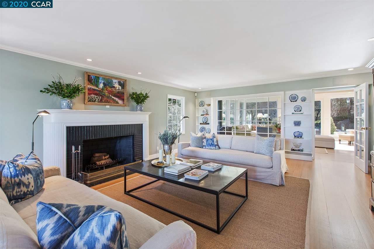 48 Charles Hill Rd