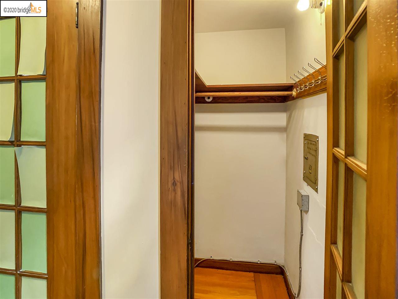 386 Staten Ave, OAKLAND, California 94610, ,Comm Ri Multi-units 5+,For Sale,Staten Ave,40896128