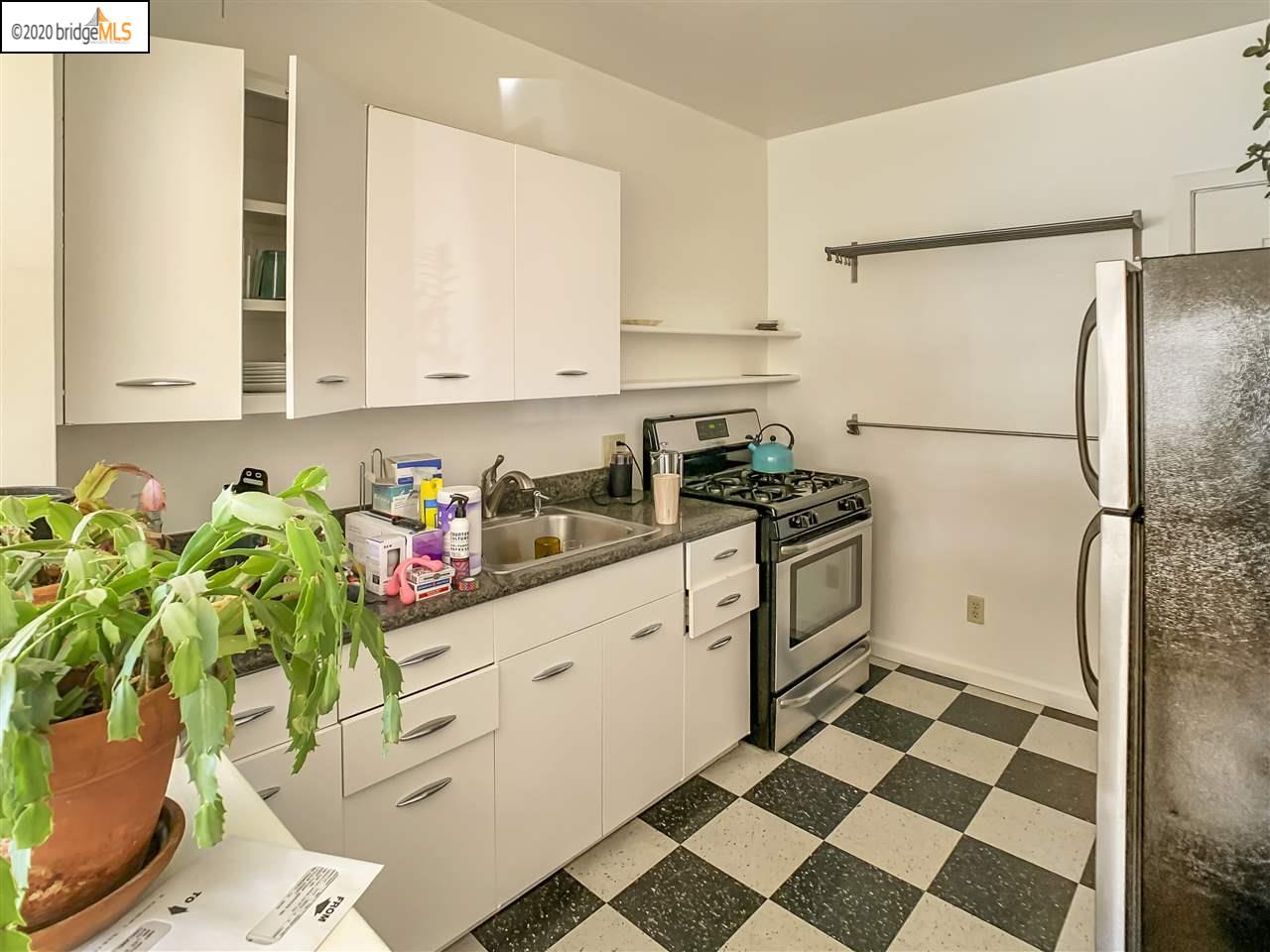 386 Staten Ave, OAKLAND, California 94610, ,Comm Ri Multi-units 5+,For Sale,Staten Ave,40896128