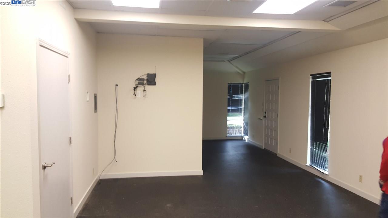 90 Mission Dr, PLEASANTON, California 94566, ,Comm Industrial For Lease,For Rent,Mission Dr,40944322