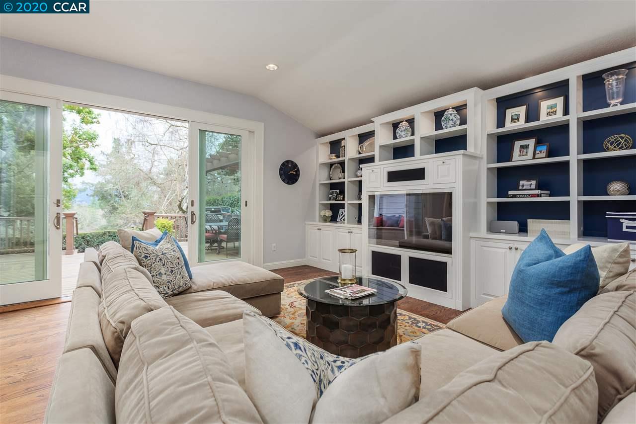 20 Ellen Ct