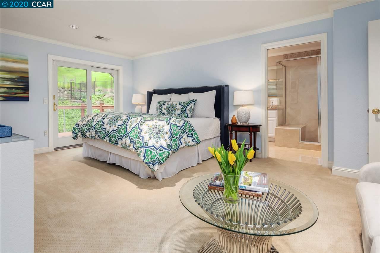 20 Ellen Ct