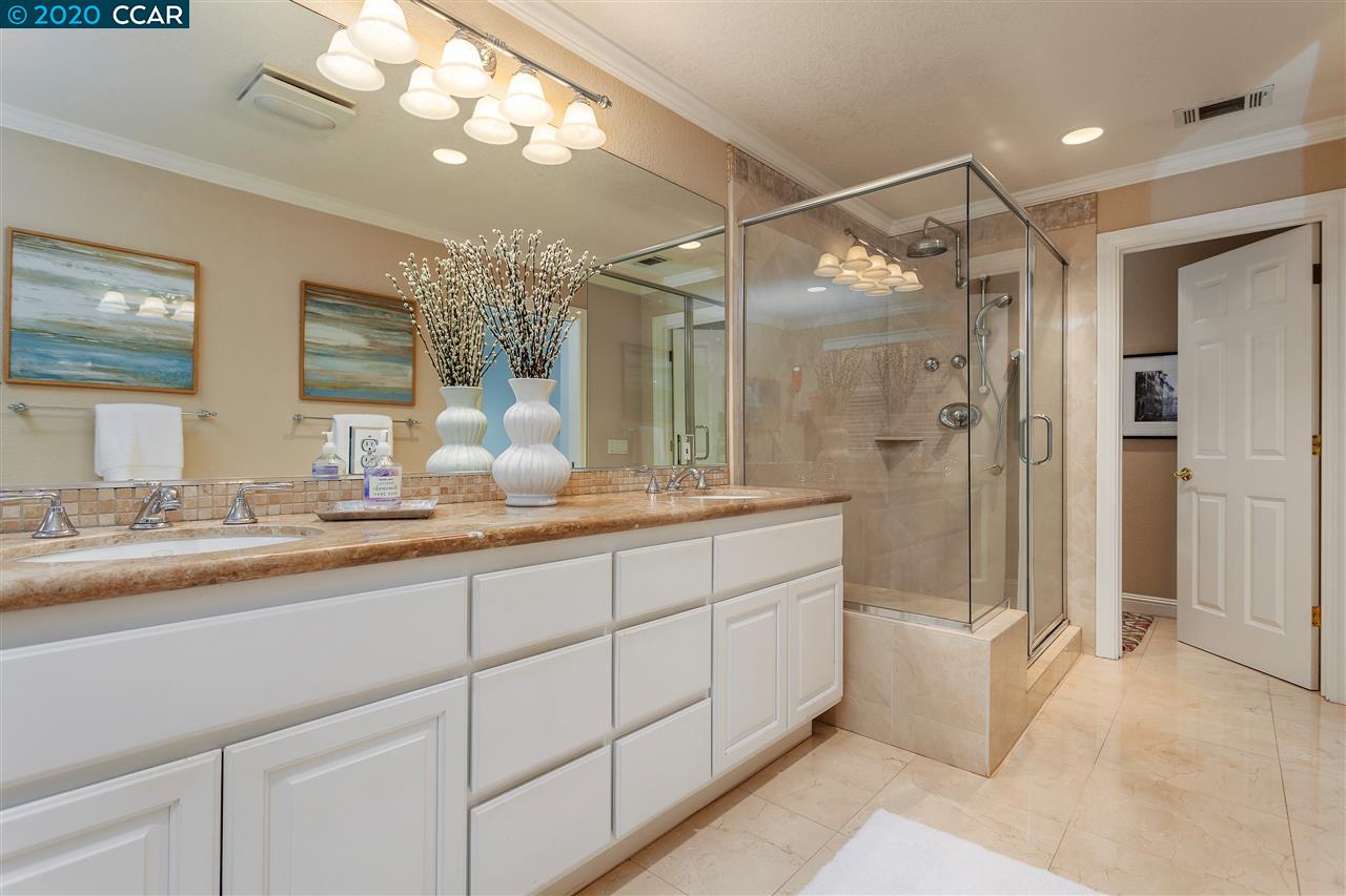 20 Ellen Ct