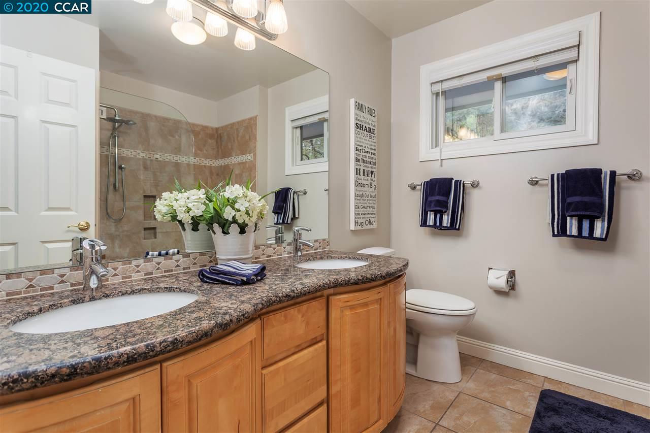 20 Ellen Ct