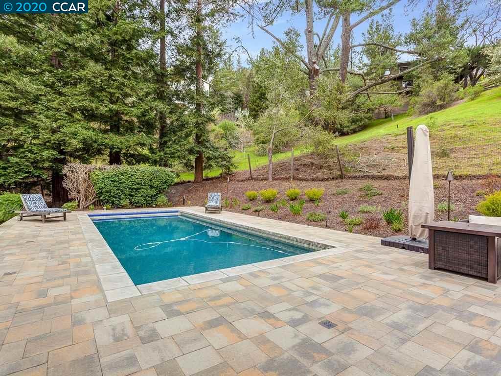 20 Ellen Ct