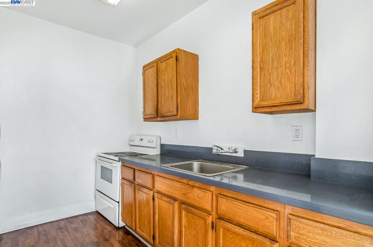 5800 Walnut Street, OAKLAND, California 94605, ,Comm Ri Multi-units 5+,For Sale,Walnut Street,40899244