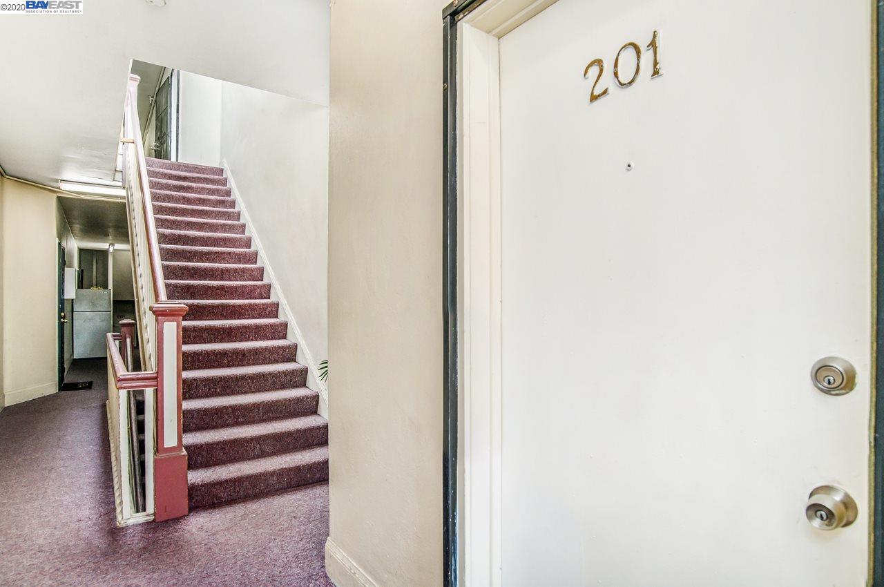 5800 Walnut Street, OAKLAND, California 94605, ,Comm Ri Multi-units 5+,For Sale,Walnut Street,40899244