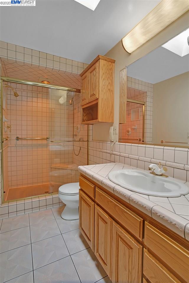 19134 Standish Ave, HAYWARD, California 94541, ,Comm Ri Multi-units 5+,For Sale,Standish Ave,40903025