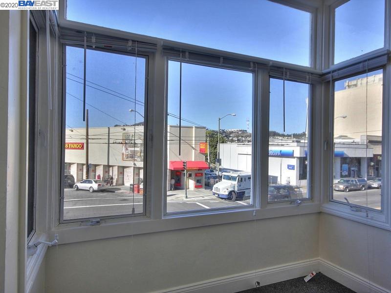 4651 Mission, SAN FRANCISCO, California 94112, ,Comm Ri Multi-units 5+,For Sale,Mission,40905119