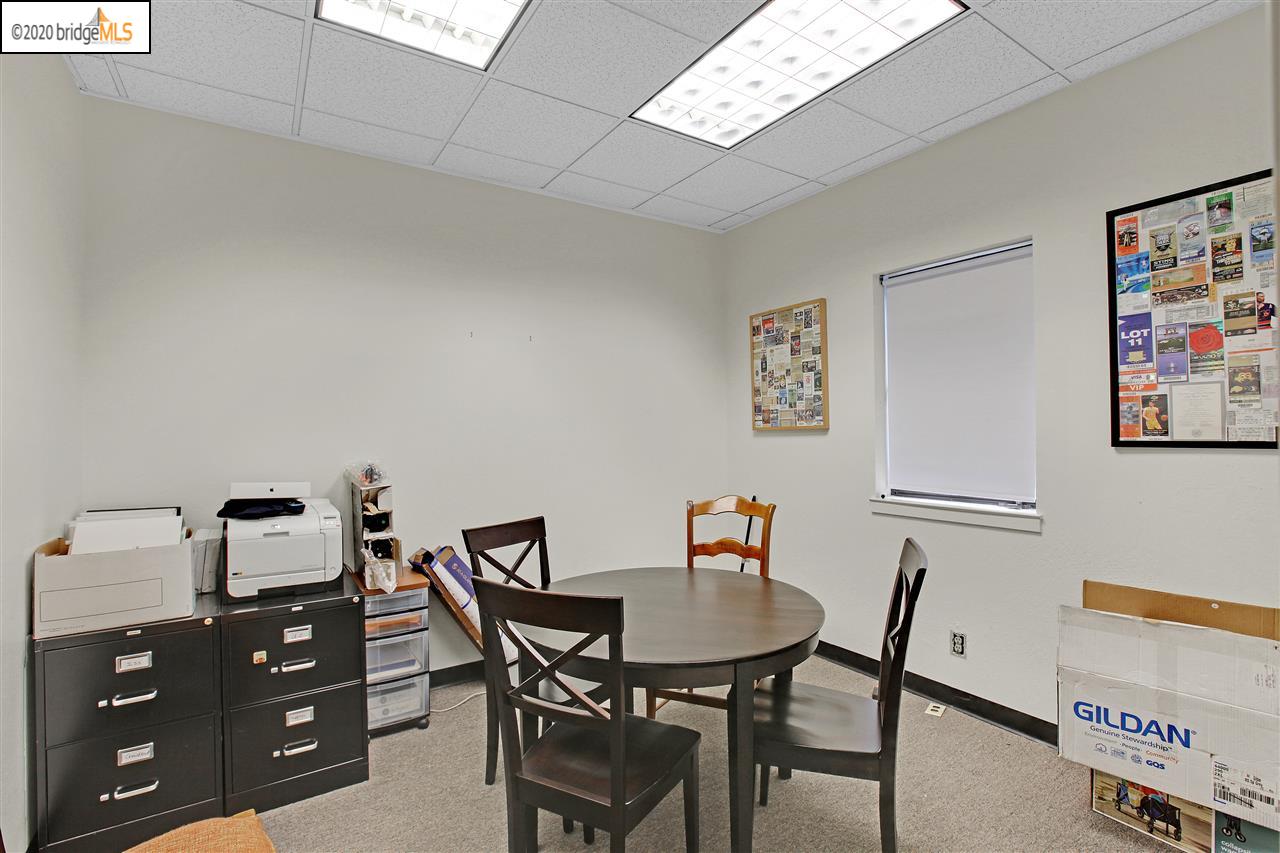 3560 Grand Ave., OAKLAND, California 94610, ,Comm Industrial For Lease,For Rent,Grand Ave.,40944412