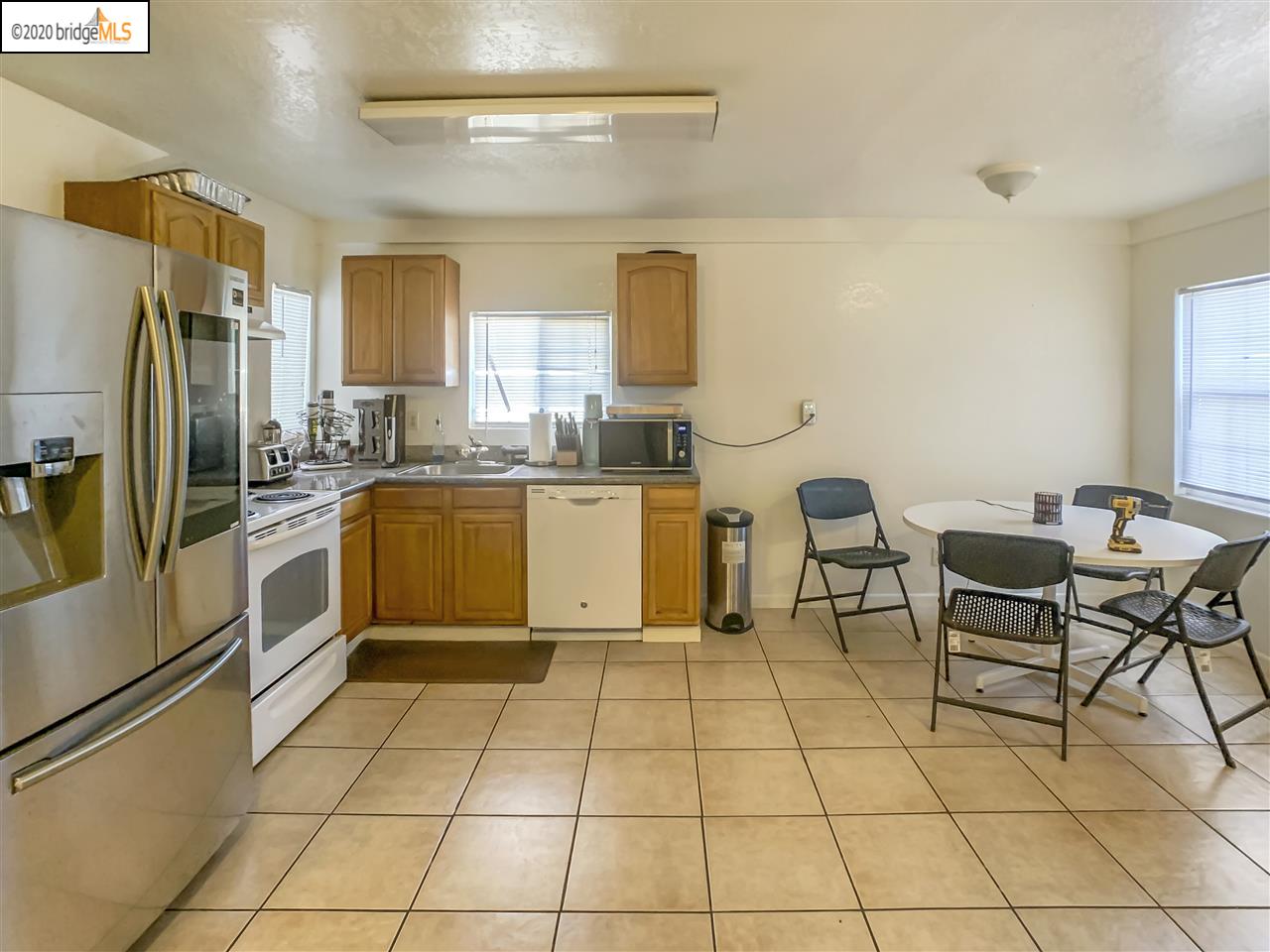 826 20Th St, OAKLAND, California 94607, ,Comm Ri Multi-units 5+,For Sale,20Th St,40908172