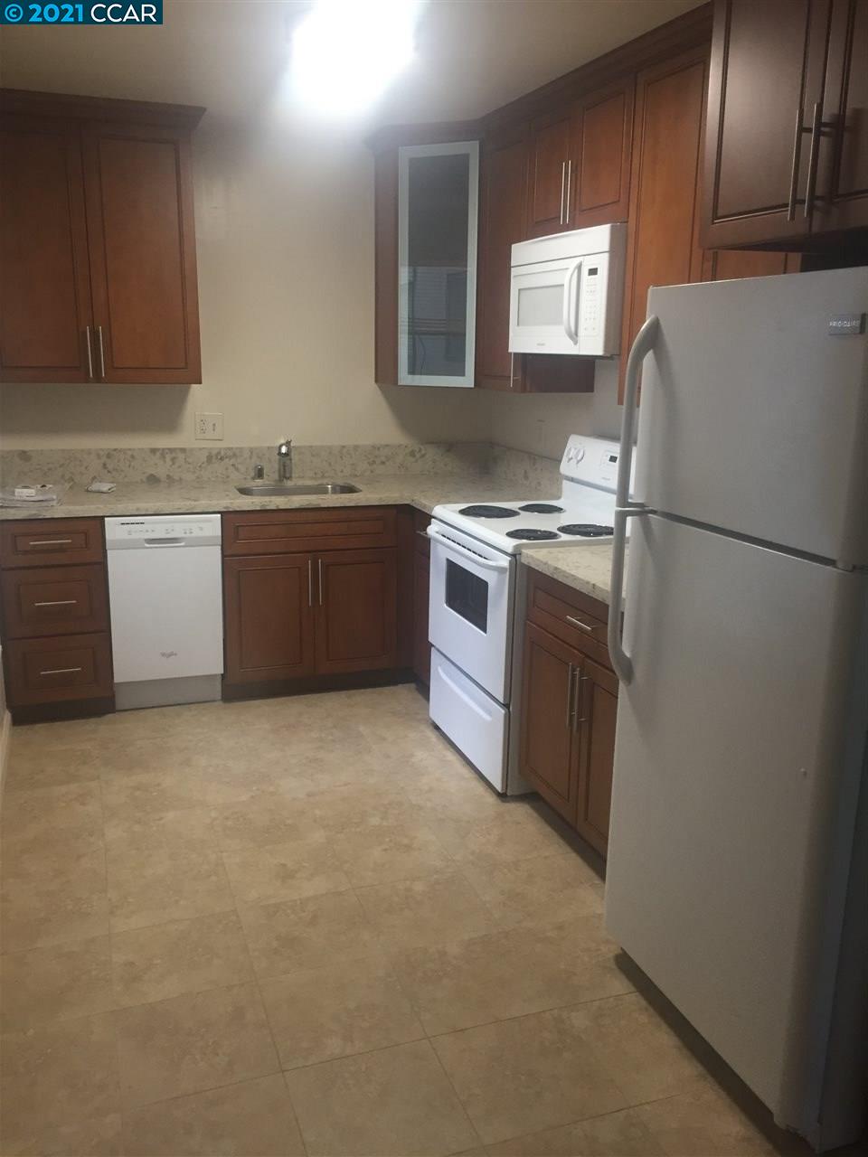 520 Clayton St, SAN FRANCISCO, California 94117, ,Comm Ri Multi-units 5+,For Sale,Clayton St,40910104