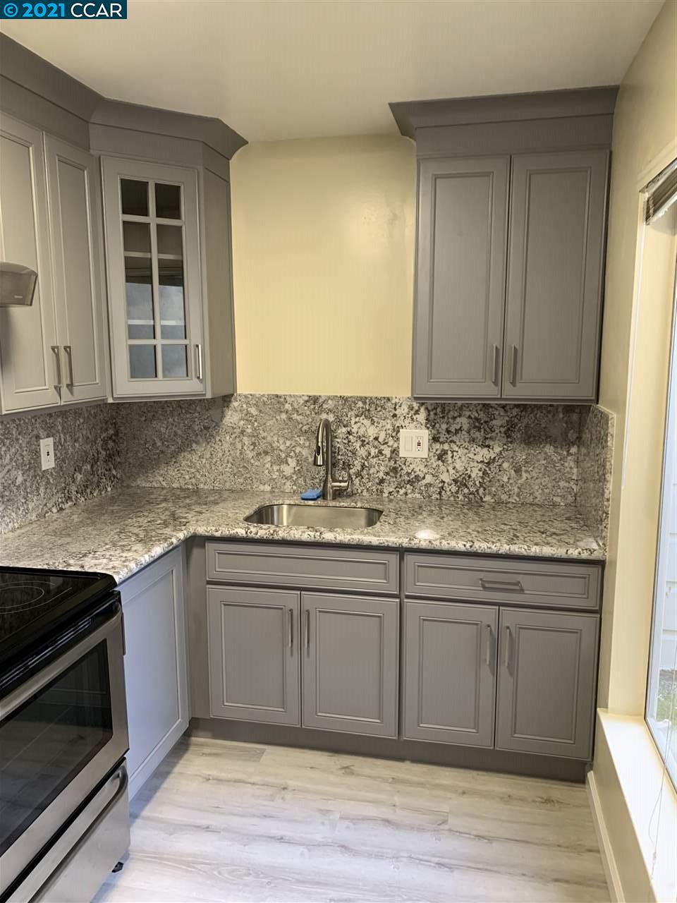 520 Clayton St, SAN FRANCISCO, California 94117, ,Comm Ri Multi-units 5+,For Sale,Clayton St,40910104