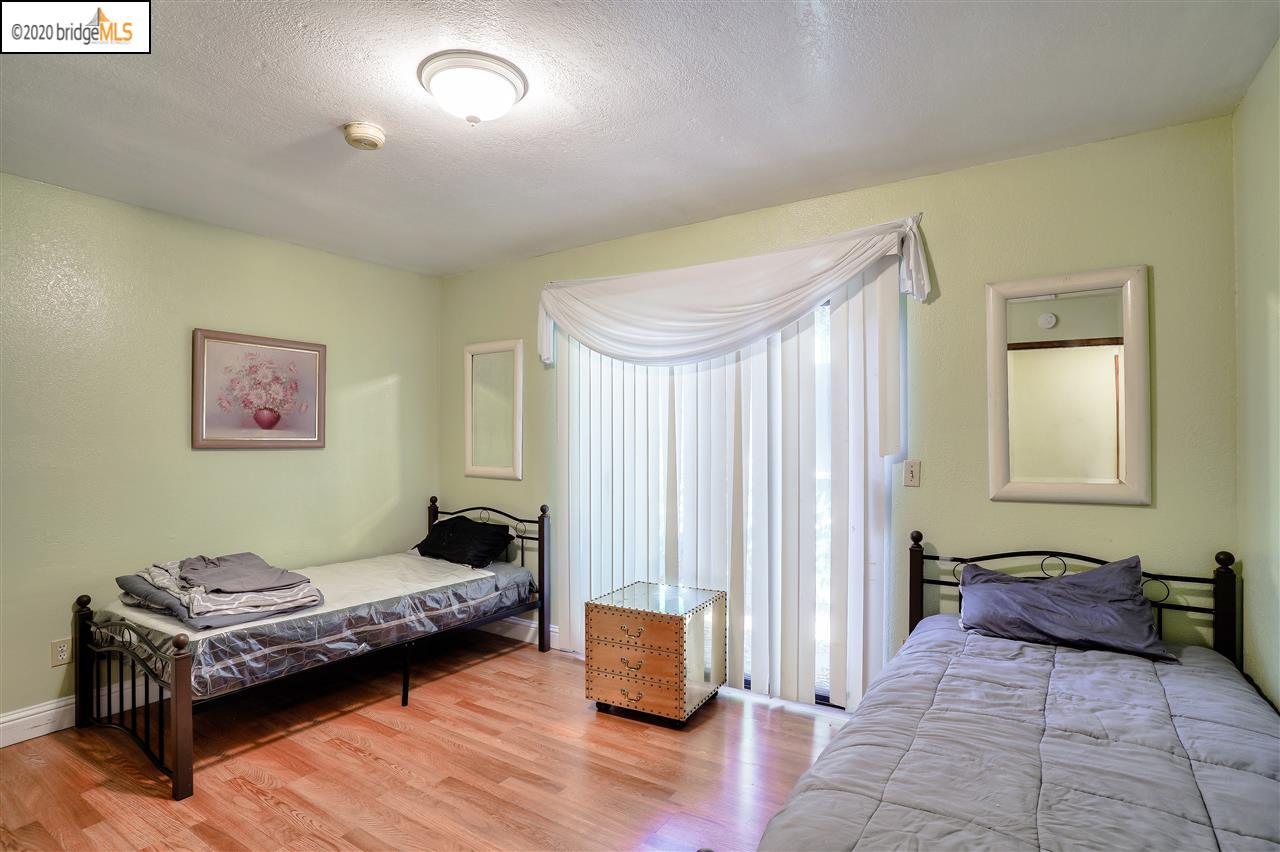 1743 Russell St, BERKELEY, California 94703, ,Comm Ri Multi-units 5+,For Sale,Russell St,40910119