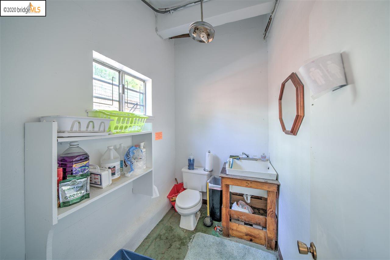 6126 Telegraph Ave, OAKLAND, California 94609, ,Comm Ri Multi-units 5+,For Sale,Telegraph Ave,40910449