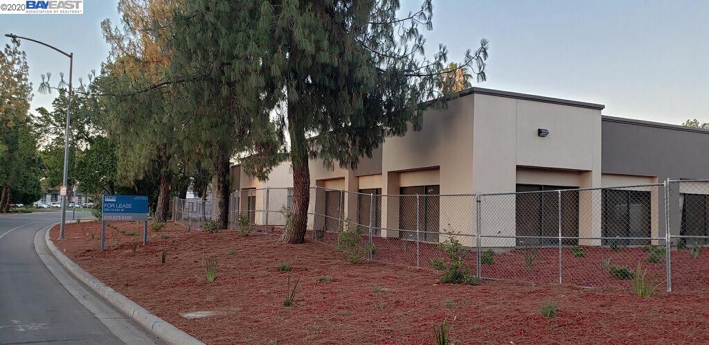2002 Gateway Blvd, FRESNO, California 93727-1606, ,Comm Industrial For Lease,For Rent,Gateway Blvd,40929974