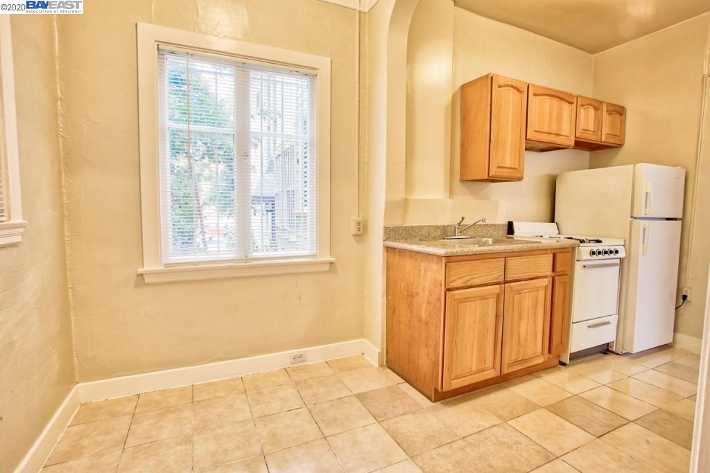 133 17th St, OAKLAND, California 94612, ,Comm Ri Multi-units 5+,For Sale,17th St,40914201