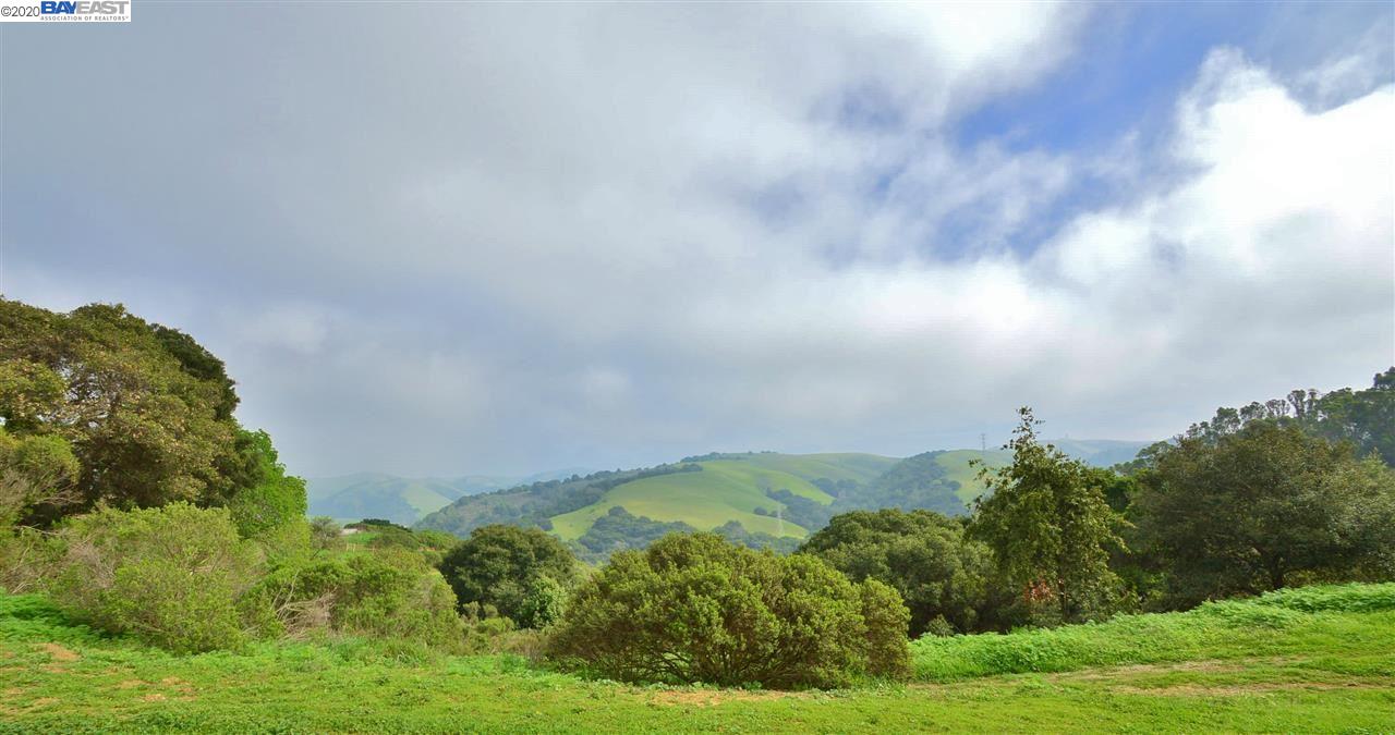 26520 Fairview Ave, HAYWARD, California 94542, ,Lots And Land,For Sale,Fairview Ave,40917423