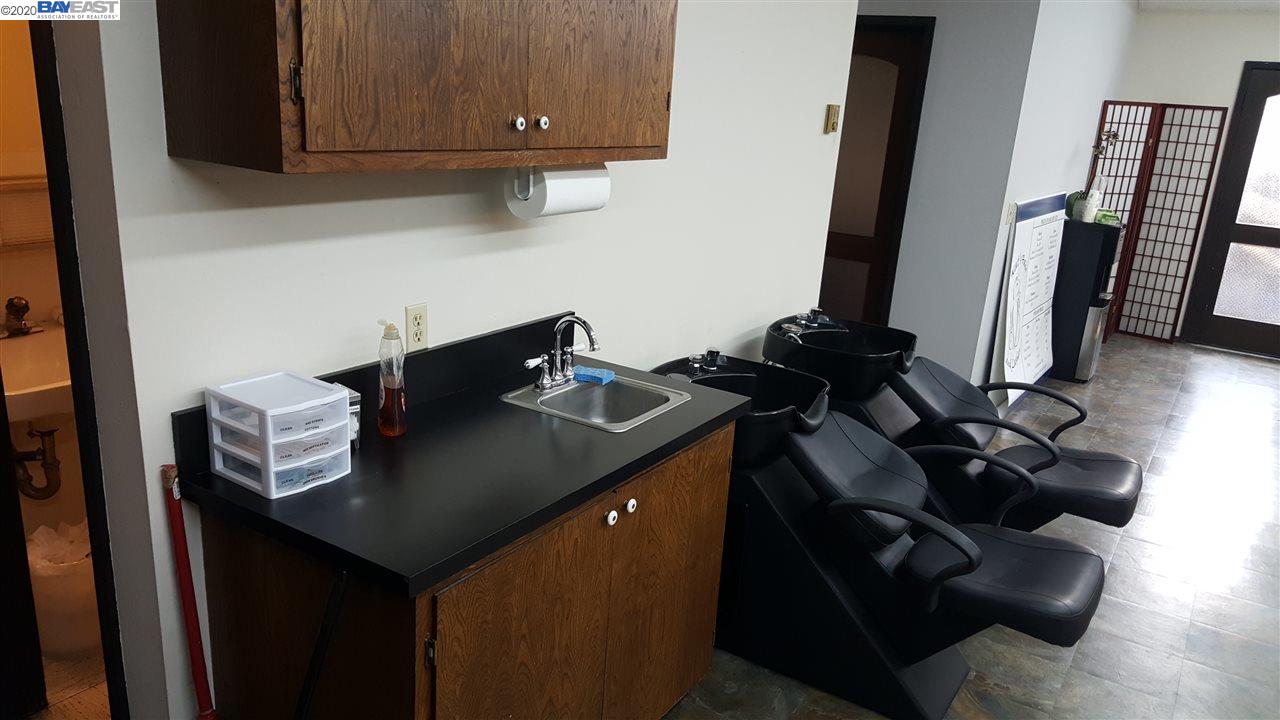 90 Mission Dr, PLEASANTON, California 94566, ,Comm Business Opportunity,For Sale,Mission Dr,40919007