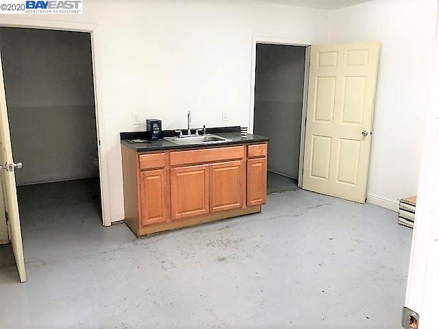 21994 Mission Blvd, HAYWARD, California 94541, ,Comm Industrial For Sale,For Sale,Mission Blvd,40922731
