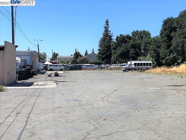 21994 Mission Blvd, HAYWARD, California 94541, ,Comm Industrial For Sale,For Sale,Mission Blvd,40922731