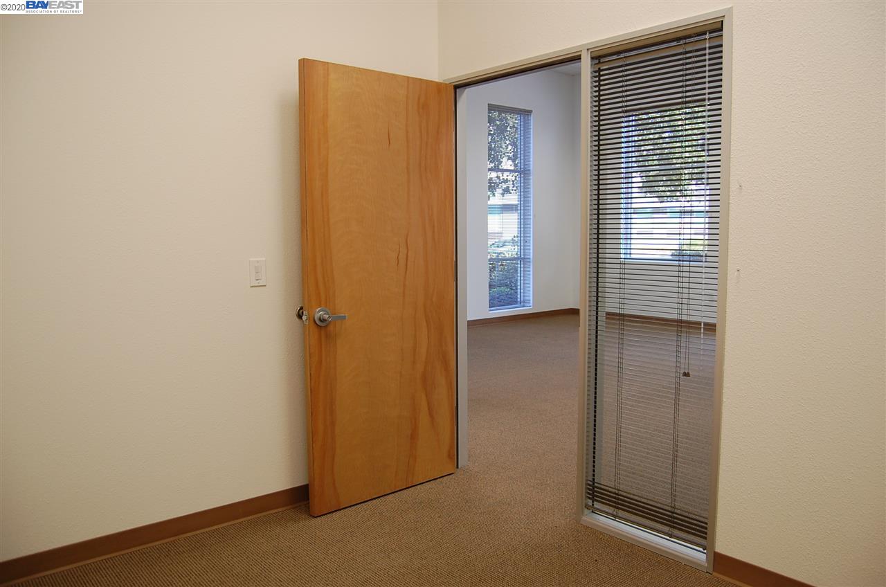 2253 Harbor Bay Pkwy, ALAMEDA, California 94502, ,Comm Industrial For Sale,For Sale,Harbor Bay Pkwy,40924236