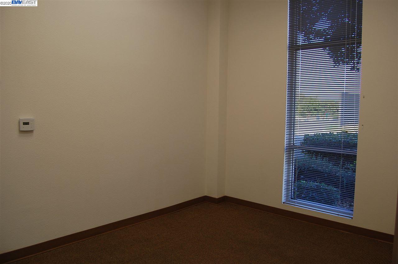 2253 Harbor Bay Pkwy, ALAMEDA, California 94502, ,Comm Industrial For Sale,For Sale,Harbor Bay Pkwy,40924236